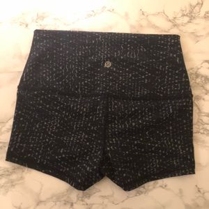 Custom bundle 2 lulu shorts, 1 body suit, 1 skirt